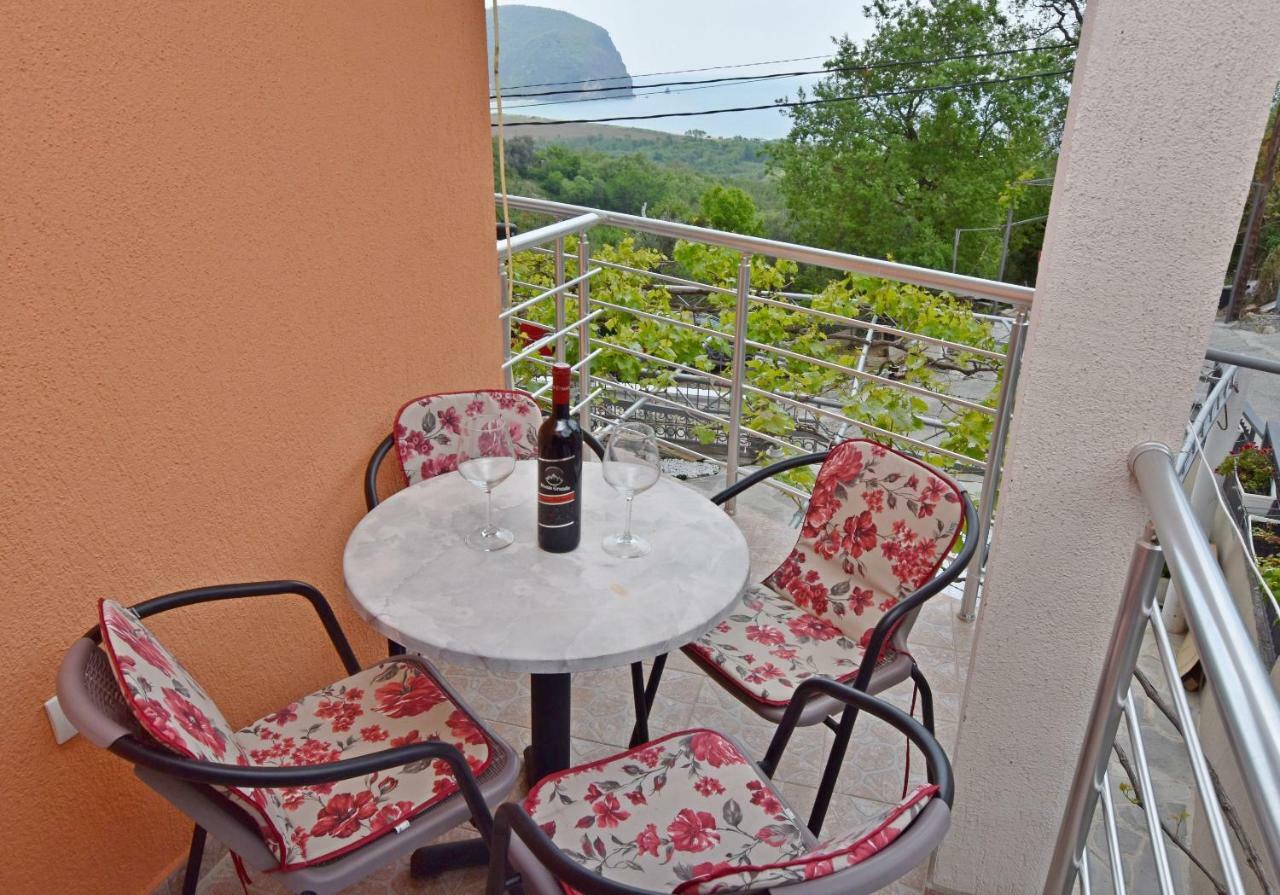 Apartments Siljak Petrovac Exteriér fotografie